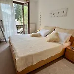 Enzian 6 Apartment