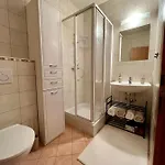 Enzian 6 Apartment