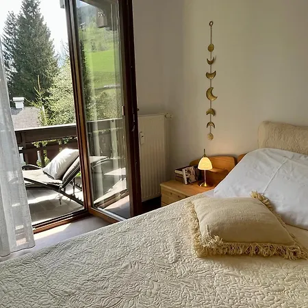 Apartment Enzian 6 *